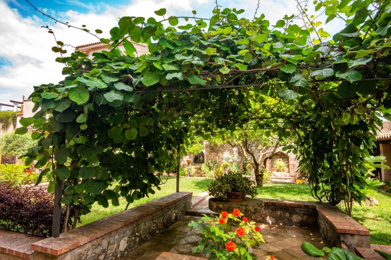 Torre Caetana Bed & Breakfast Minturno Eksteriør bilde